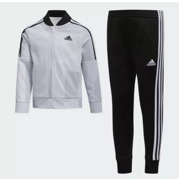 Addidas Boys printed Tricot Set. - Picture 1 of 4